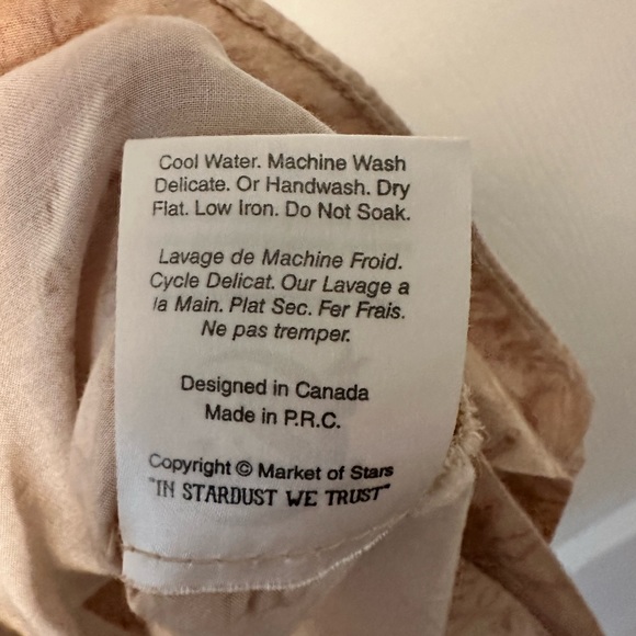 Market of Stars Land of Plenty luxe tee. S/M - Picture 5 of 5